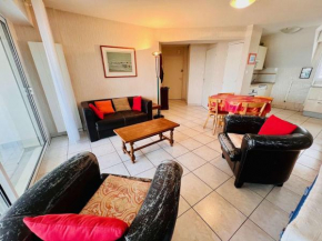 Appartement cœur Quiberon 55m², 3 pièces, balcon vue mer, parking - FR-1-478-187